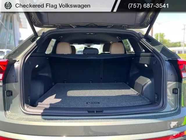 2026 Volkswagen Atlas Cross Sport SE with Technology