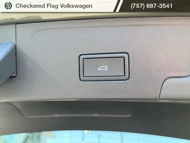 2026 Volkswagen Atlas Cross Sport SE with Technology