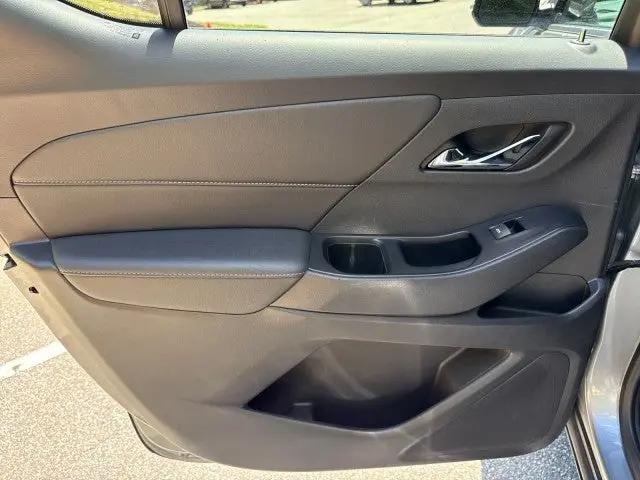 2023 Chevrolet Traverse AWD LT Leather