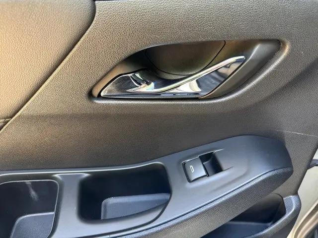 2023 Chevrolet Traverse AWD LT Leather