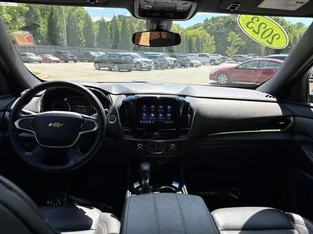 2023 Chevrolet Traverse AWD LT Leather