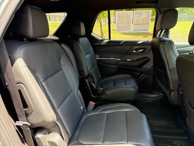 2023 Chevrolet Traverse AWD LT Leather
