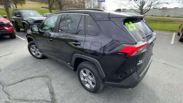 2025 Toyota RAV4 Hybrid LE