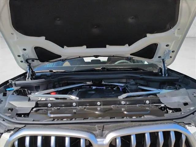 2027 BMW X6 xDrive40i