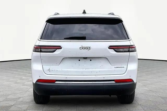 2023 Jeep Grand Cherokee L Laredo 4x2