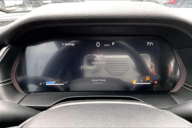2023 Jeep Grand Cherokee L Laredo 4x2