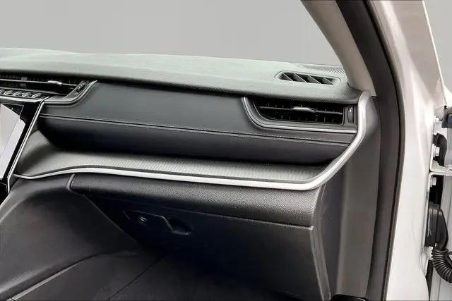 2023 Jeep Grand Cherokee L Laredo 4x2