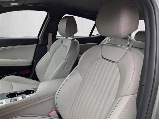2022 Genesis G70 3.3T RWD