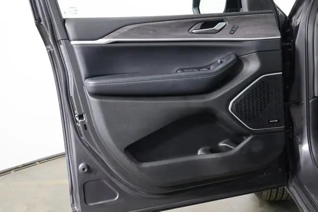 2022 Jeep Grand Cherokee Limited 4x4