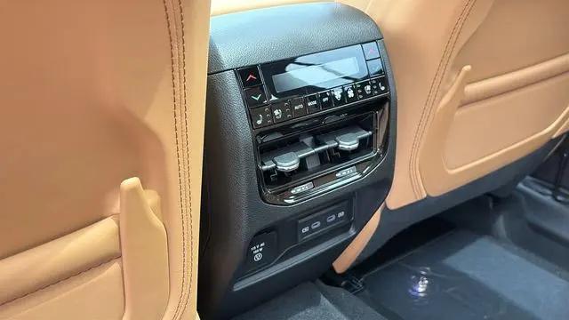 2026 Jeep Grand Cherokee L Summit 4x4