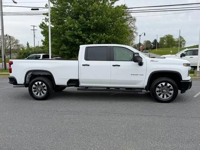 2026 Chevrolet Silverado 2500HD Crew Cab, Long Bed, Custom, 4WD
