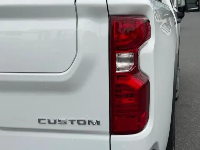 2026 Chevrolet Silverado 2500HD Crew Cab, Long Bed, Custom, 4WD
