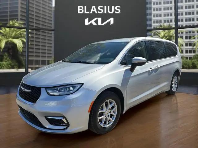 2023 Chrysler Pacifica Touring L for sale in Watertown, CT