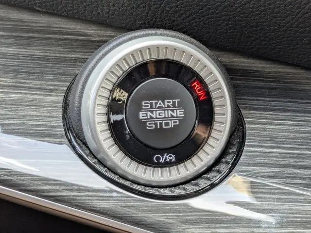 2022 Jeep Wagoneer Series III 4x2