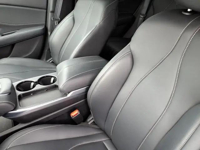 2025 Acura RDX Standard
