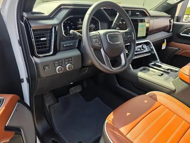 2026 GMC Sierra 2500HD Crew Cab, Standard Bed, Denali Ultimate, 4WD