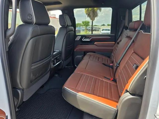2026 GMC Sierra 2500HD Crew Cab, Standard Bed, Denali Ultimate, 4WD