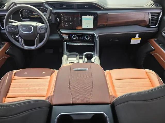 2026 GMC Sierra 2500HD Crew Cab, Standard Bed, Denali Ultimate, 4WD