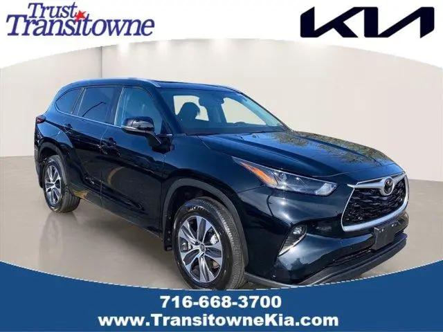 2023 Toyota Highlander XLE for sale in West Seneca, NY