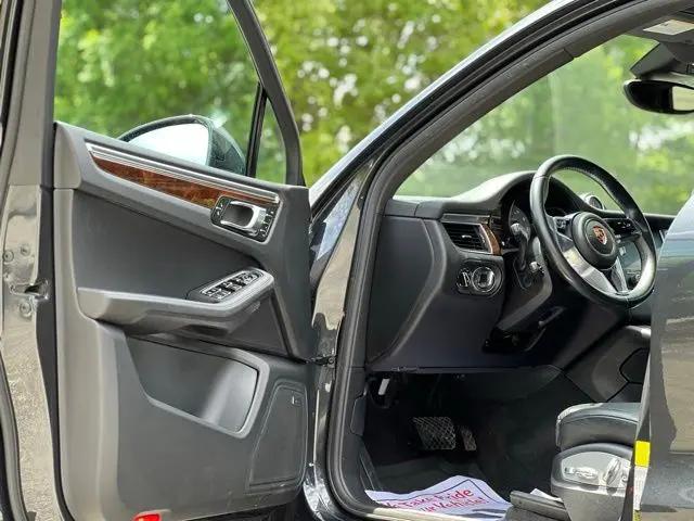 2018 Porsche Macan S