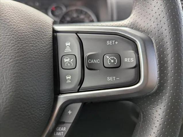 2026 Ram 1500 Express Crew Cab 4x2 5'7" Box