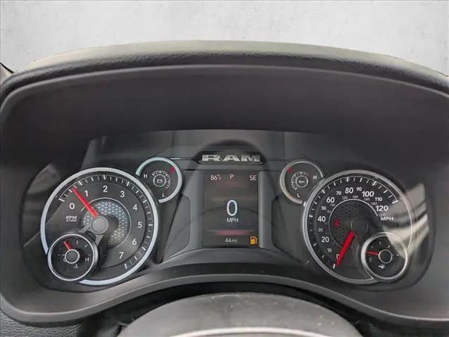 2026 Ram 1500 Express Crew Cab 4x2 5'7" Box