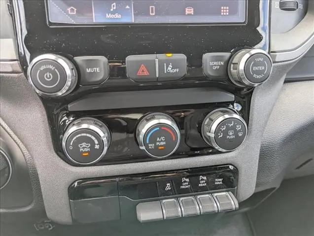 2026 Ram 1500 Express Crew Cab 4x2 5'7" Box