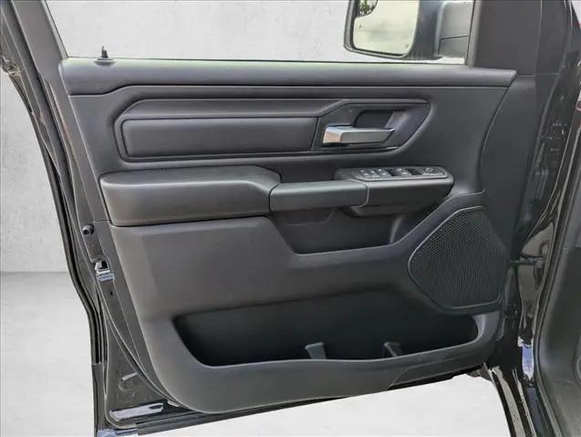 2026 Ram 1500 Express Crew Cab 4x2 5'7" Box