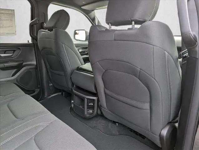 2026 Ram 1500 Express Crew Cab 4x2 5'7" Box