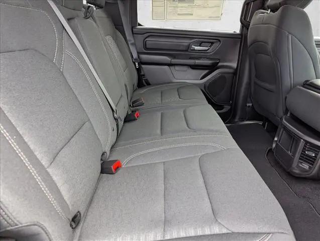 2026 Ram 1500 Express Crew Cab 4x2 5'7" Box
