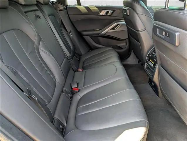 2022 BMW X6 xDrive40i