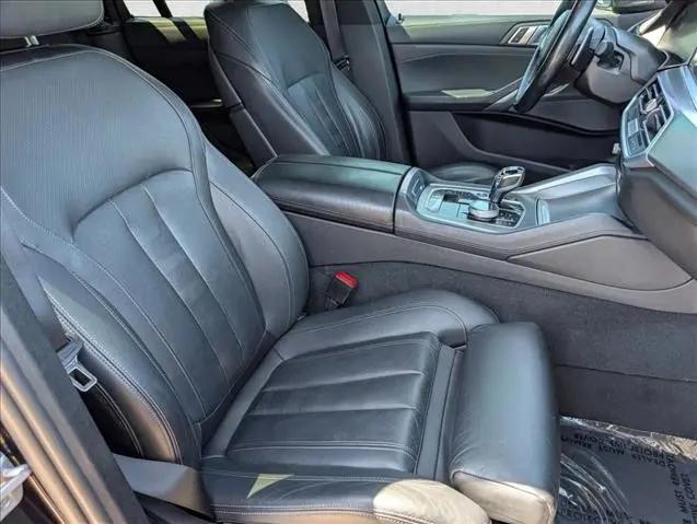 2022 BMW X6 xDrive40i