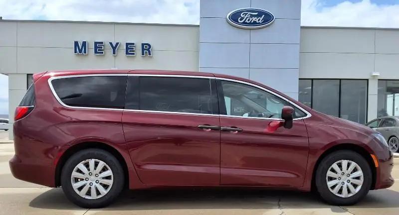 2020 Chrysler Voyager L for sale in Seward, NE