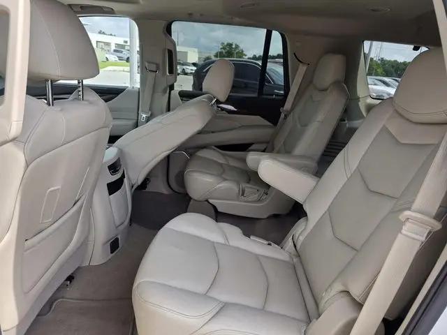 2018 Cadillac Escalade Luxury