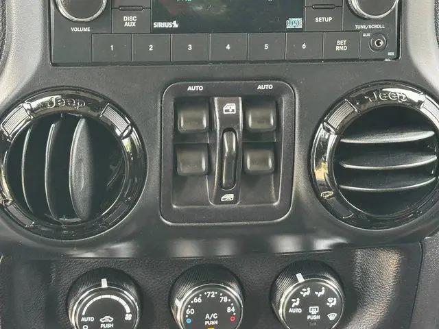 2014 Jeep Wrangler Unlimited Altitude