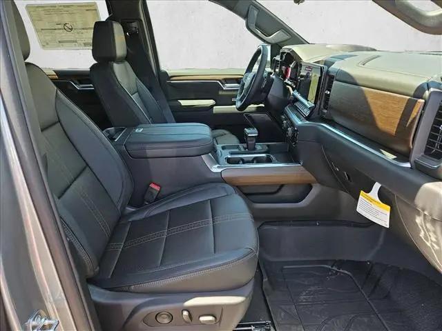 2026 Chevrolet Silverado 1500 4WD Crew Cab Short Bed High Country