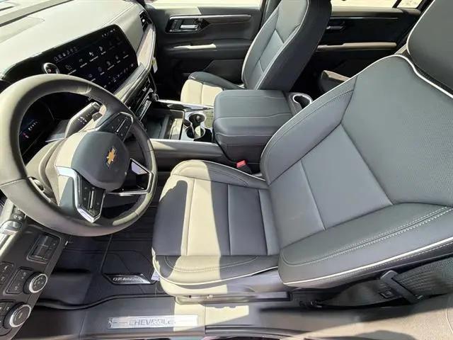 2026 Chevrolet Suburban Premier, 4WD