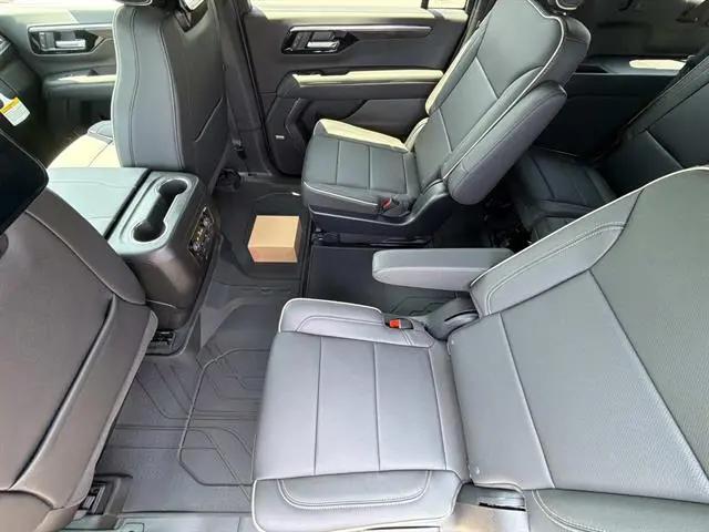 2026 Chevrolet Suburban Premier, 4WD