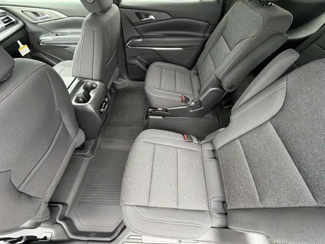 2026 Chevrolet Traverse AWD LT