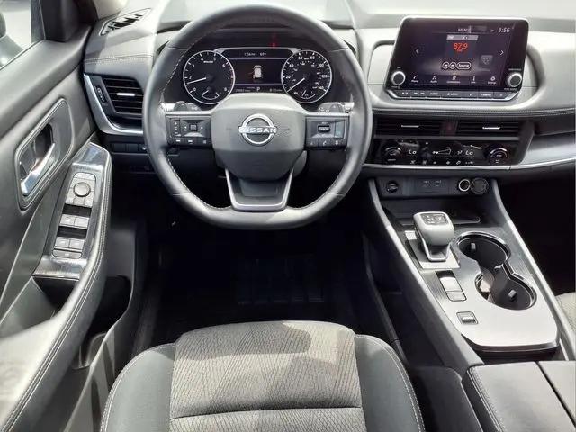 2025 Nissan Rogue SV FWD