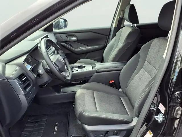 2025 Nissan Rogue SV FWD
