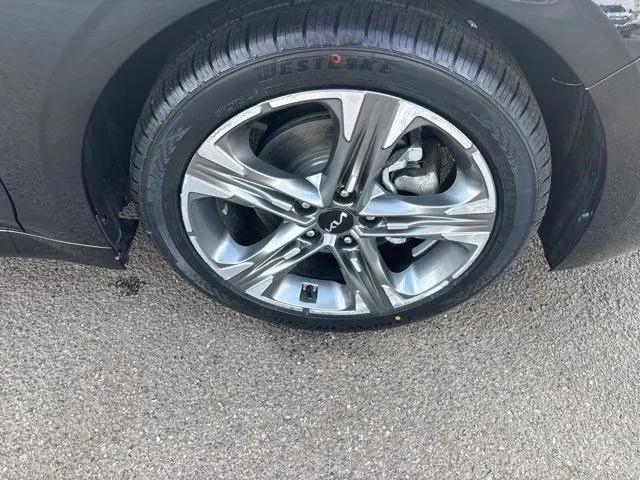 2024 Kia K5 EX