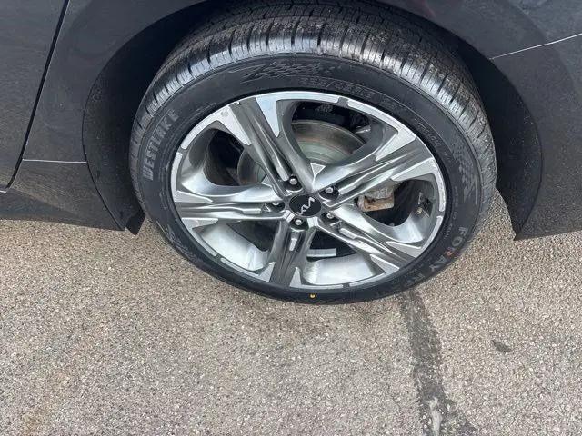 2024 Kia K5 EX
