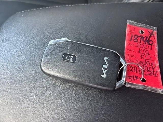2024 Kia K5 EX