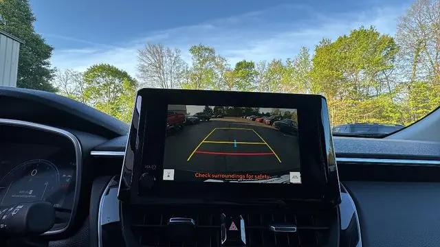 2024 Toyota Corolla Cross XLE