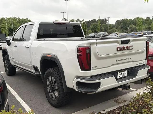 2024 GMC Sierra 2500HD 4WD Crew Cab Standard Bed Denali