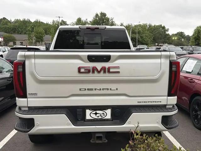 2024 GMC Sierra 2500HD 4WD Crew Cab Standard Bed Denali