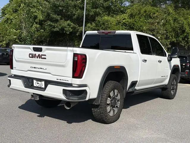 2024 GMC Sierra 2500HD 4WD Crew Cab Standard Bed Denali