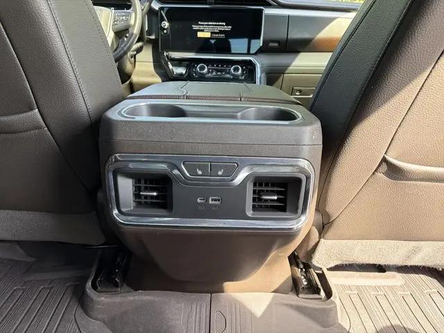 2024 GMC Sierra 2500HD 4WD Crew Cab Standard Bed Denali