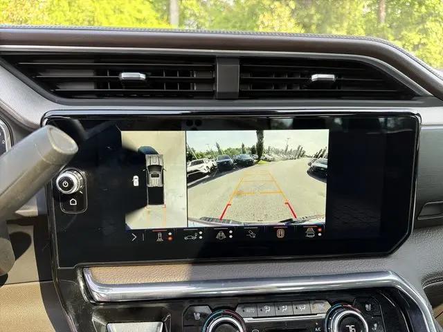 2024 GMC Sierra 2500HD 4WD Crew Cab Standard Bed Denali